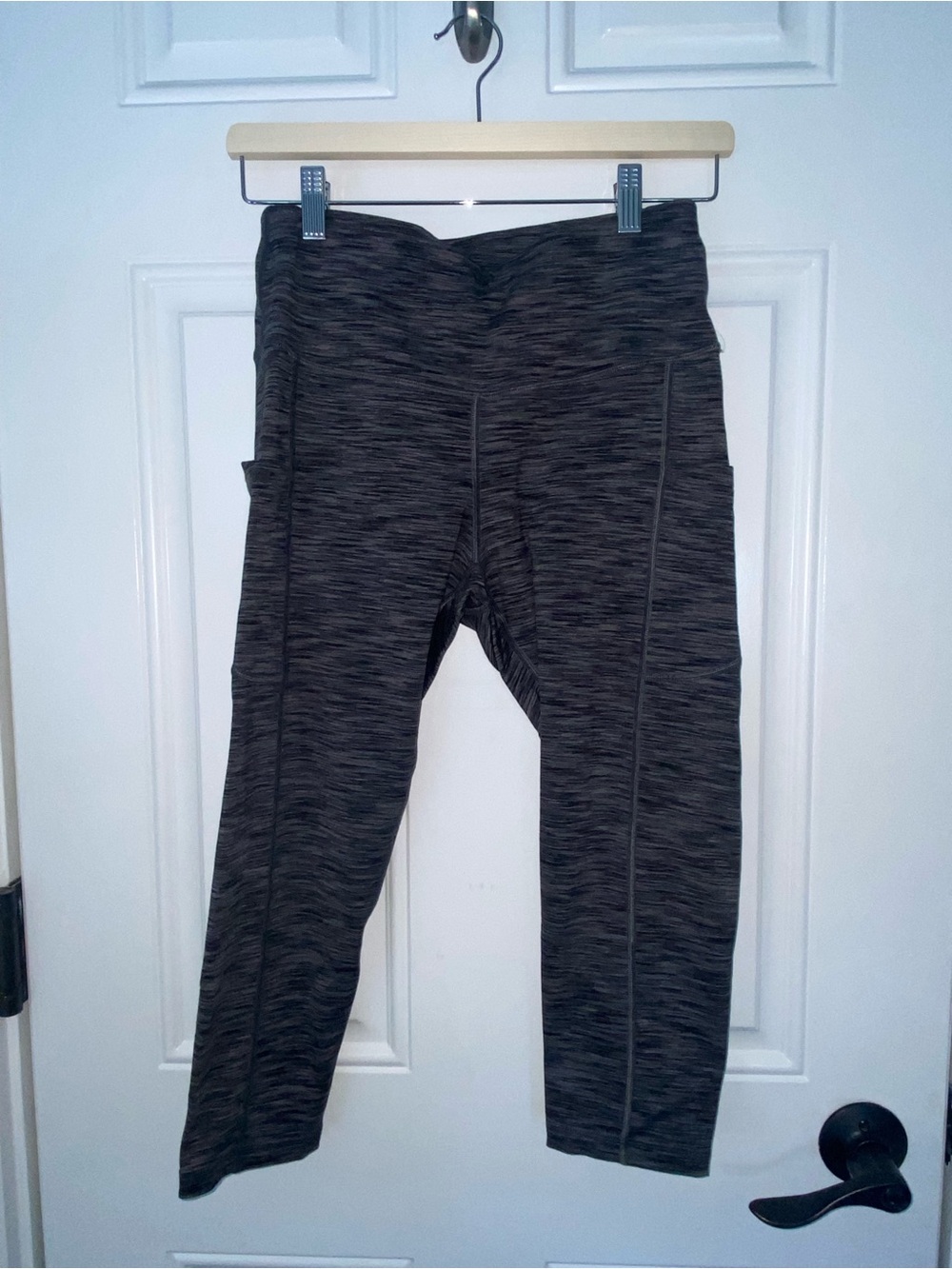 Women’s Active Capri Leggings in Heather Charcoal